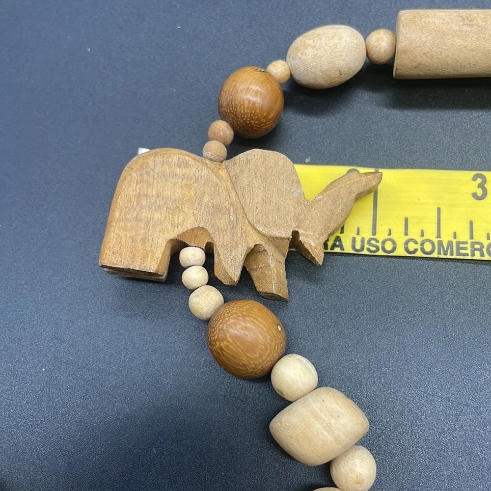 Vintage 1960-70s Ivory Elephant Beaded Necklace